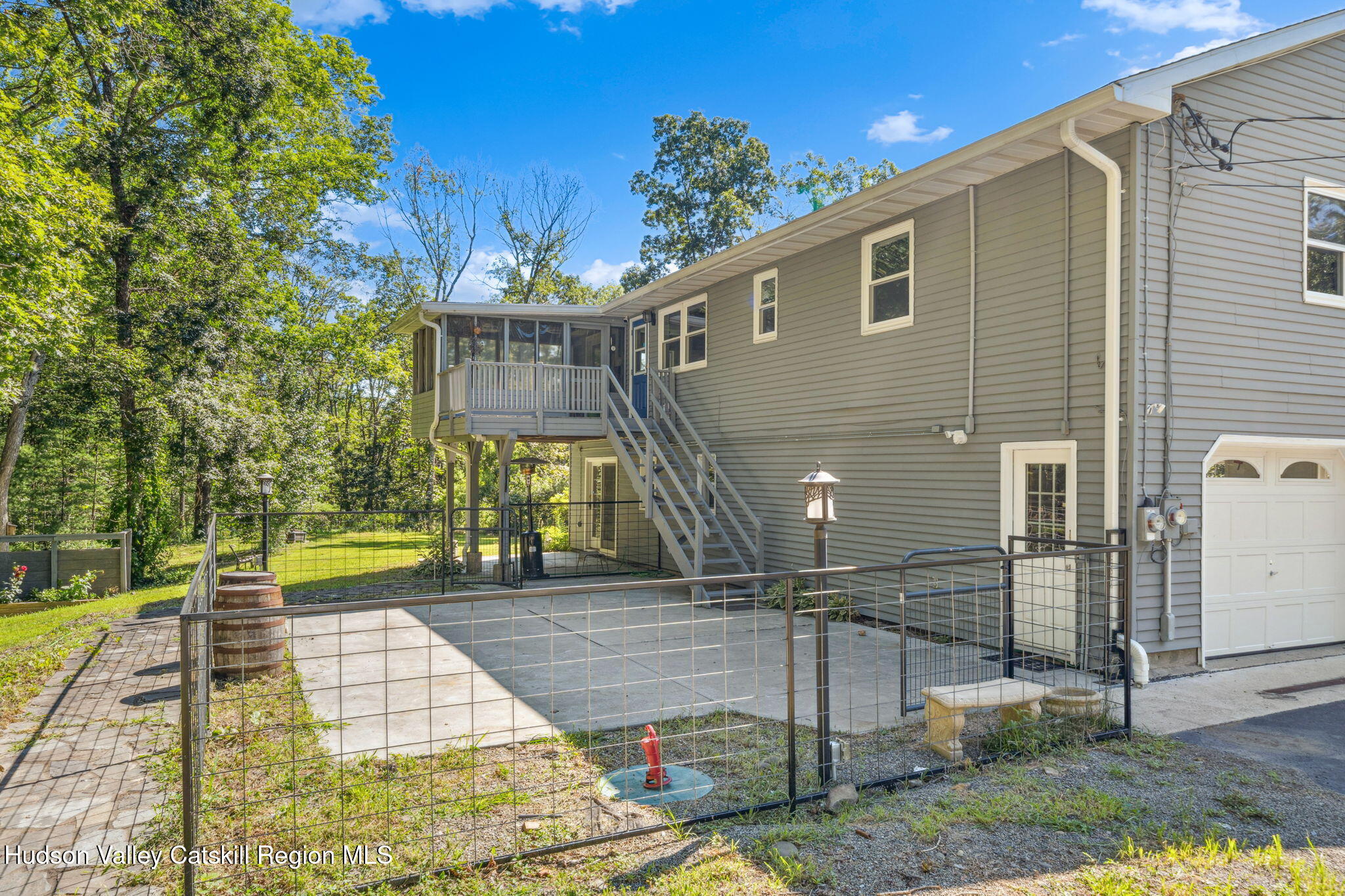60 Gallis Hill Road