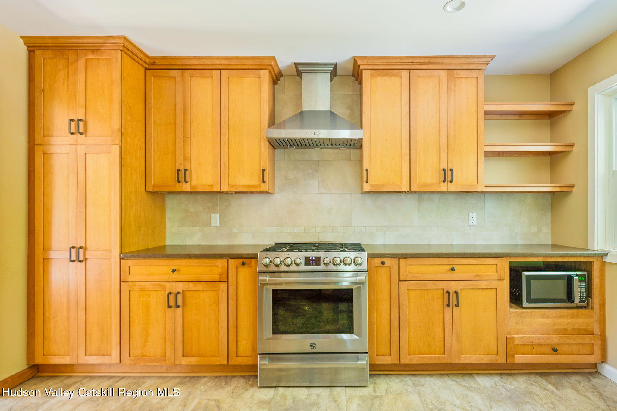 60 Gallis Hill Road