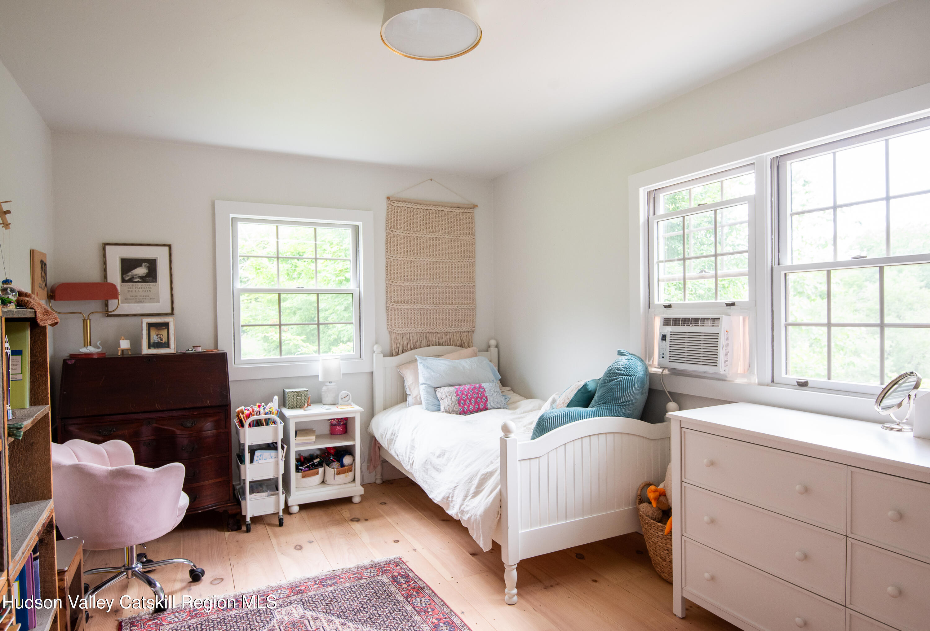 61 Schoolhouse Road