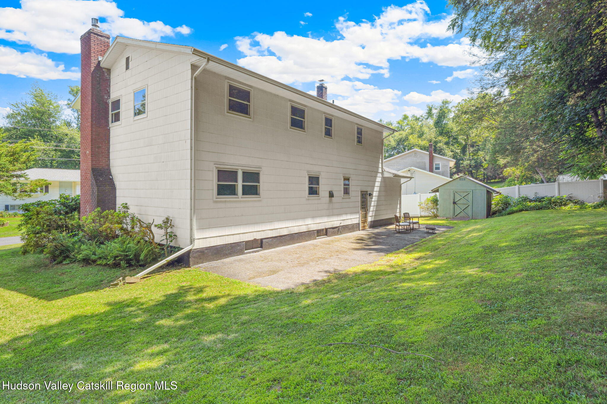 32 Redwood Road