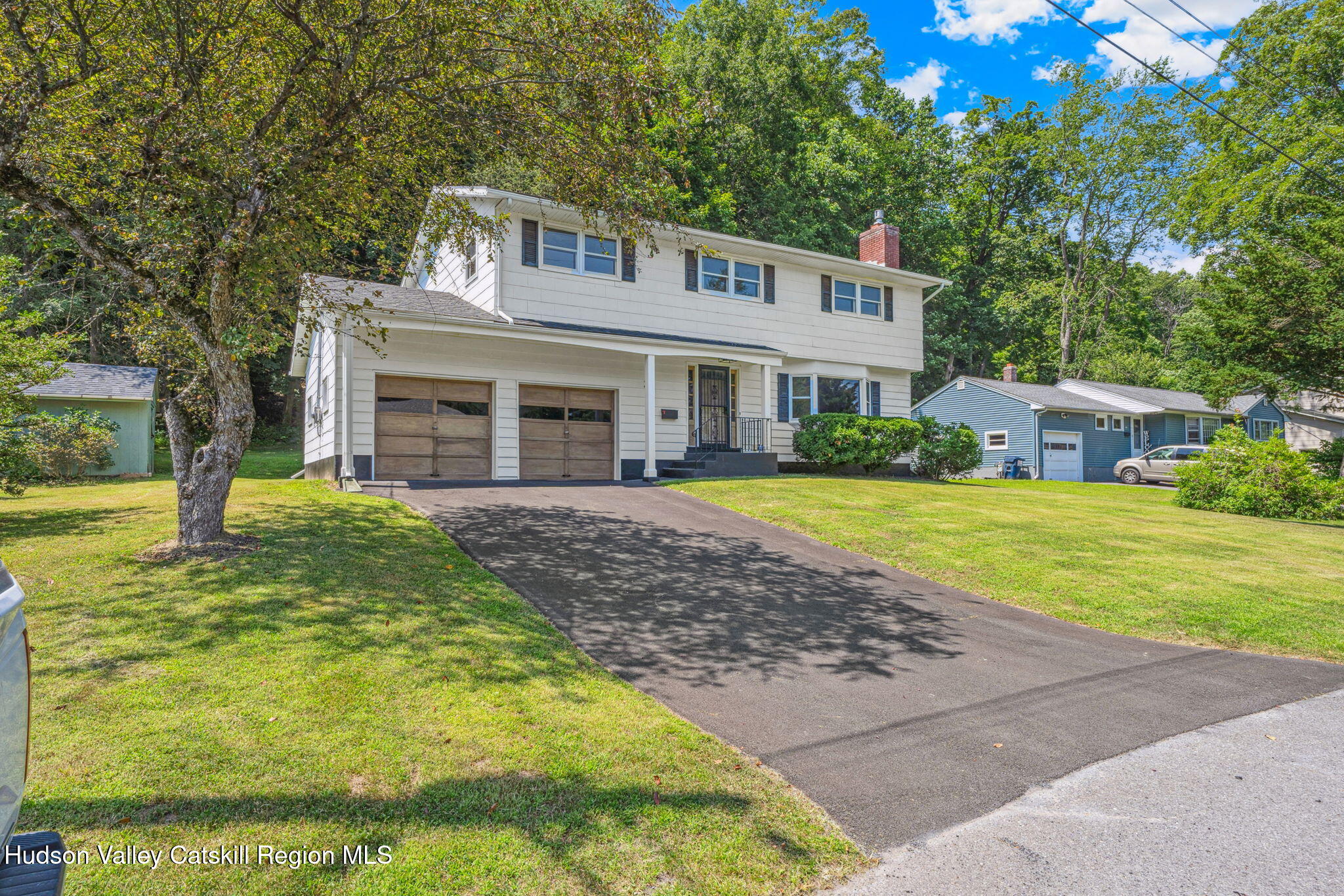 32 Redwood Road