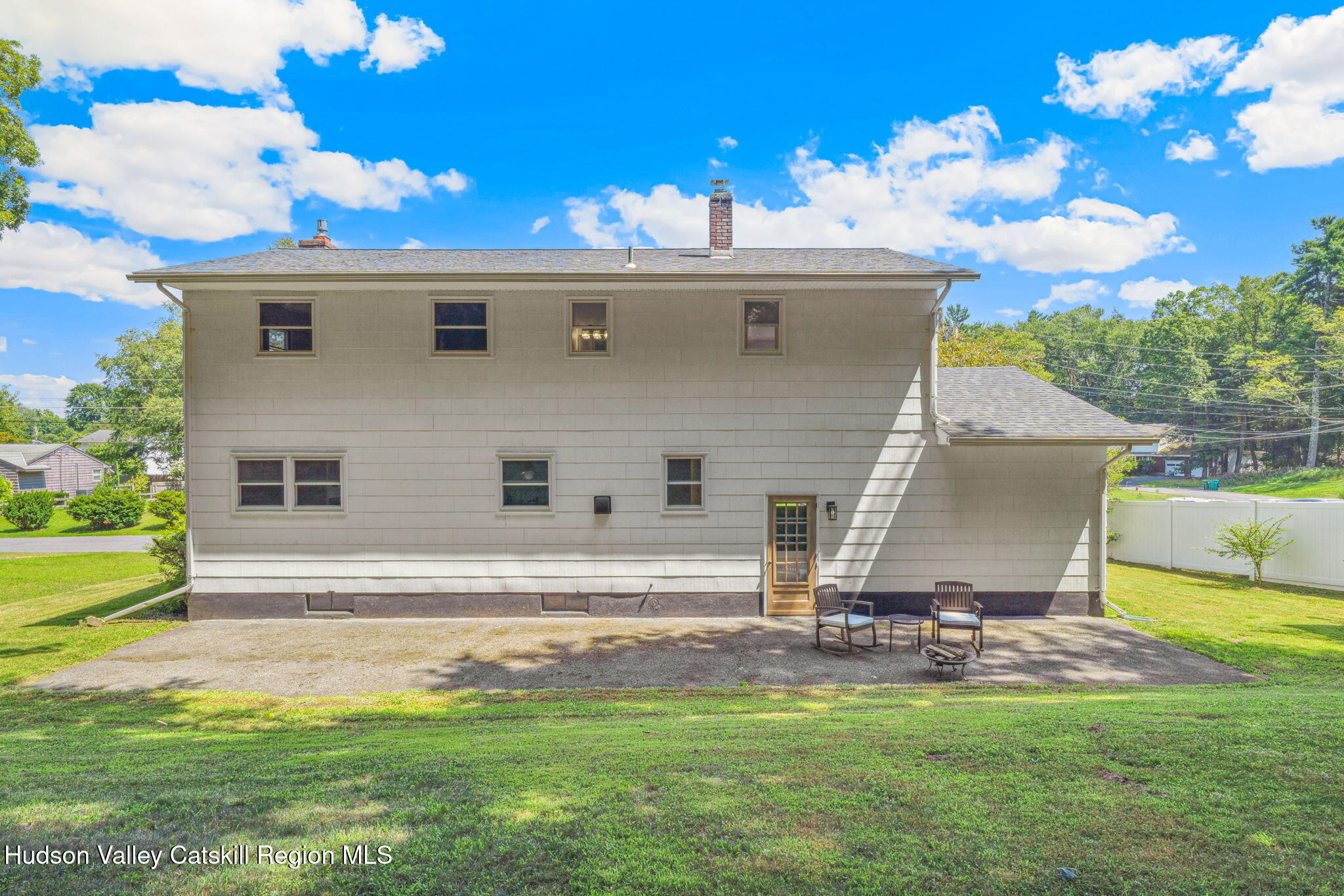32 Redwood Road