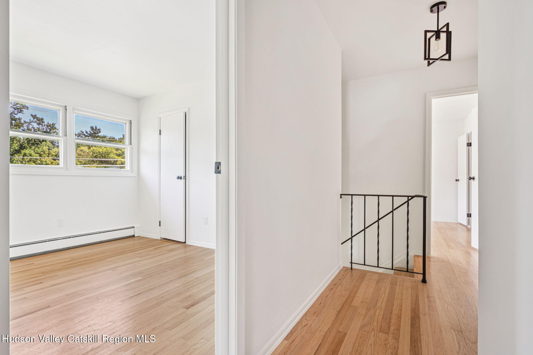 32 Redwood Road