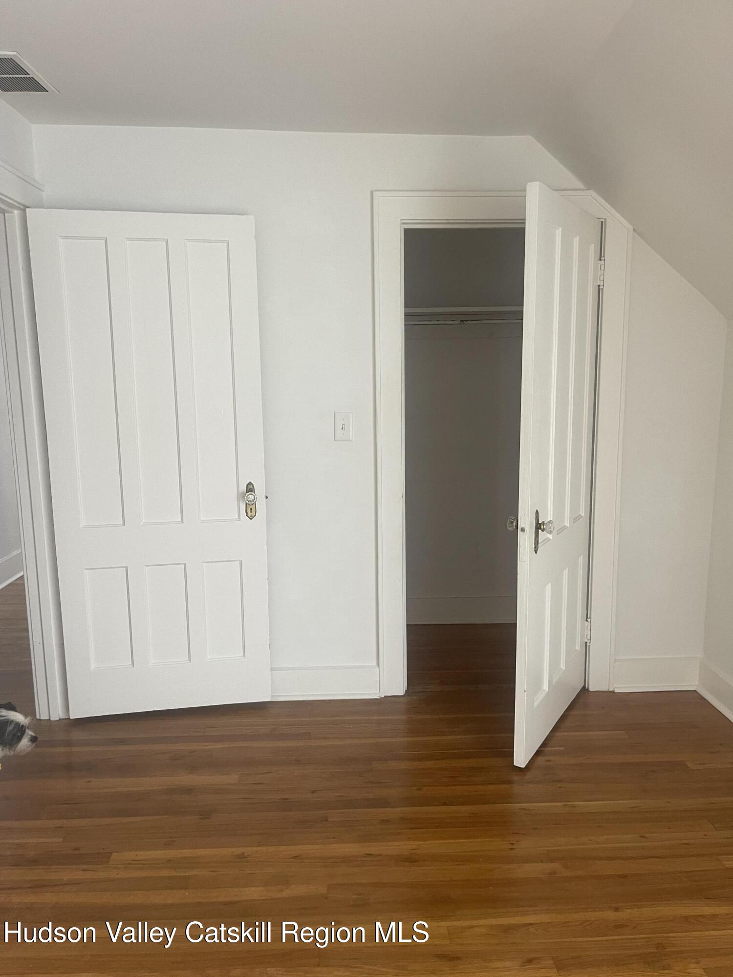 420 Warren Street, 3r