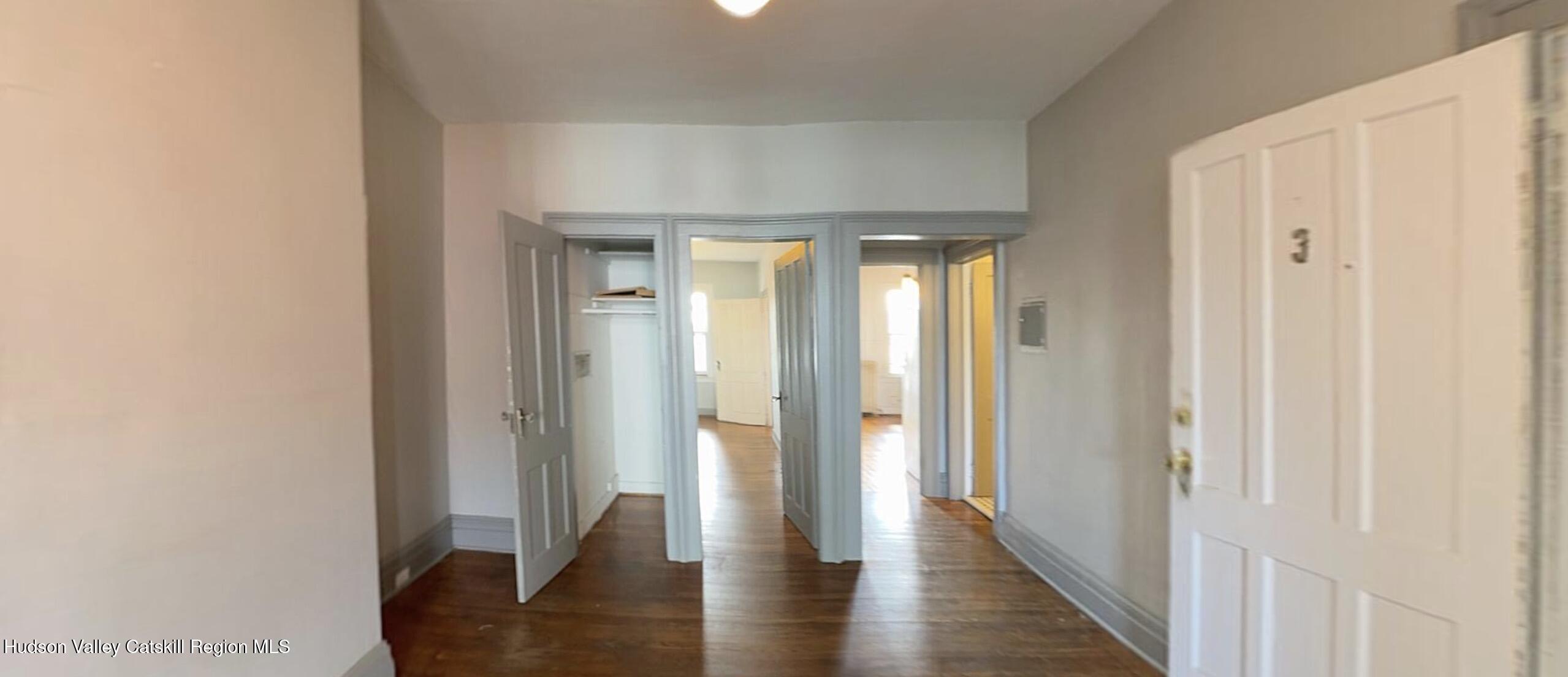 527 Columbia Street, #1