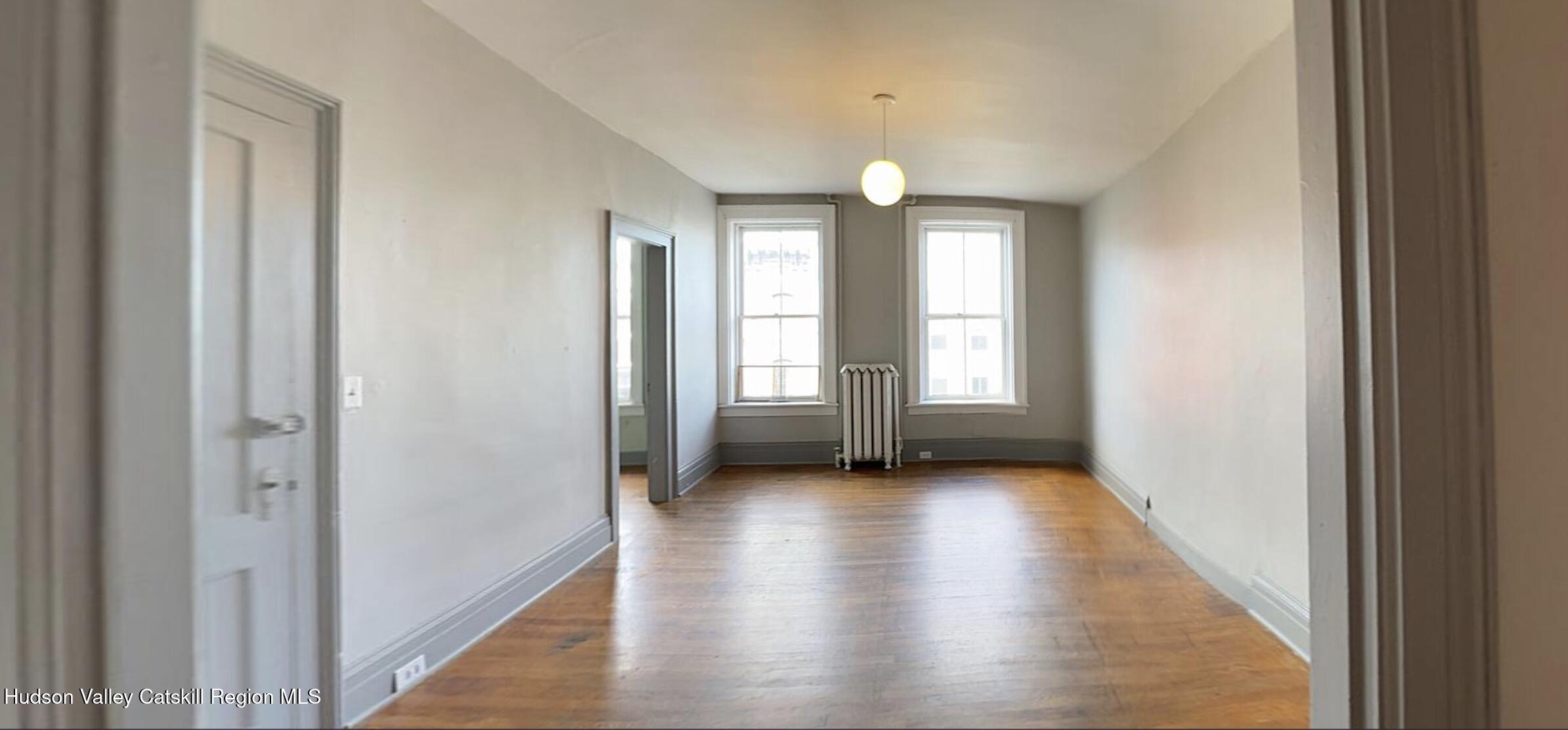 527 Columbia Street, #1