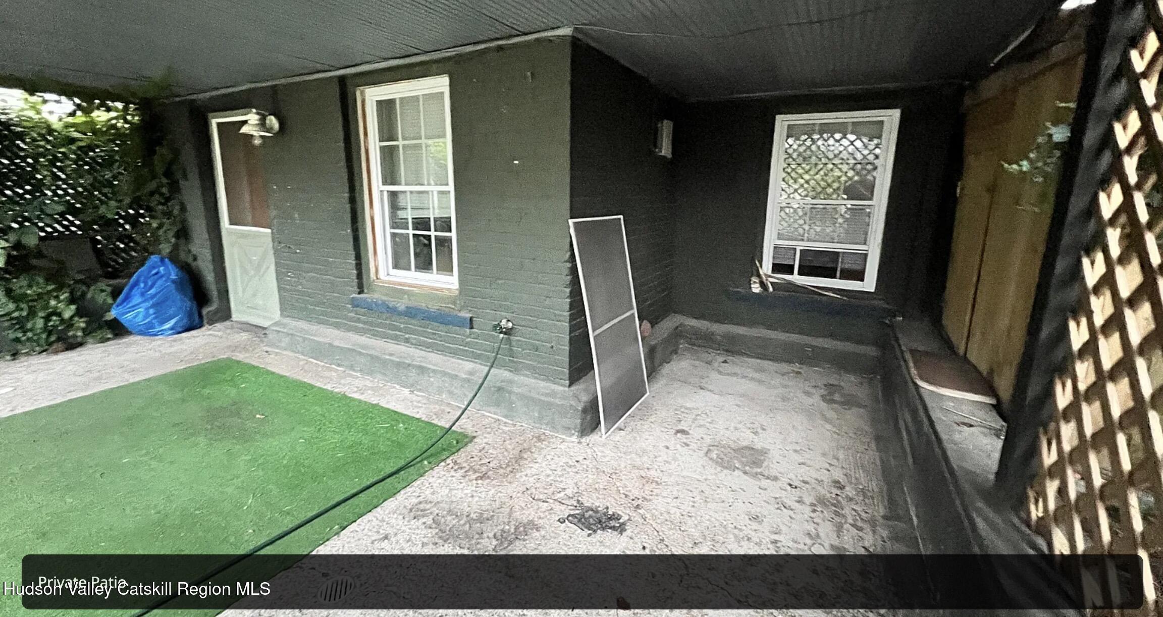 602 Columbia Street, #1