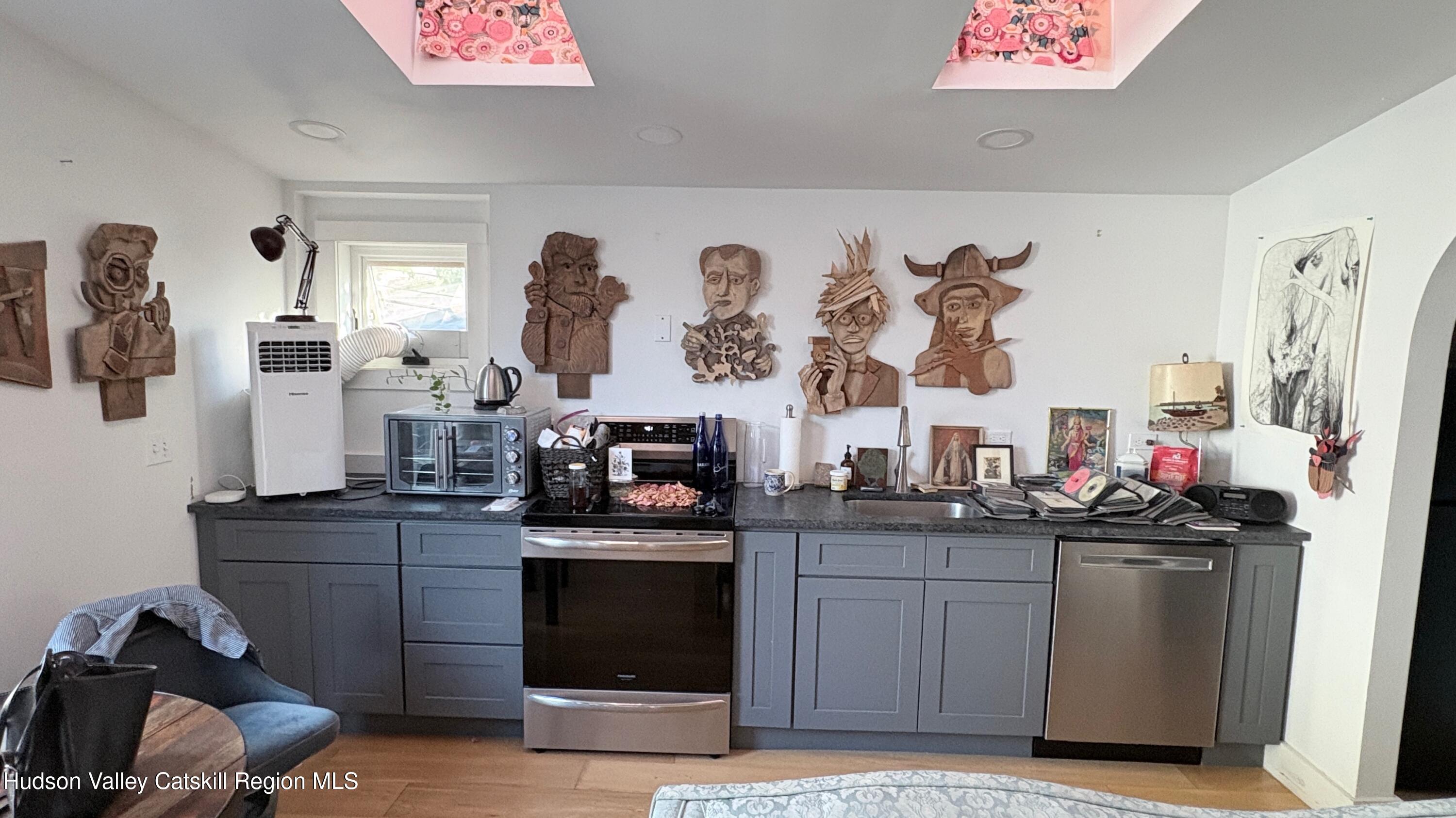 747 Columbia Street, #3
