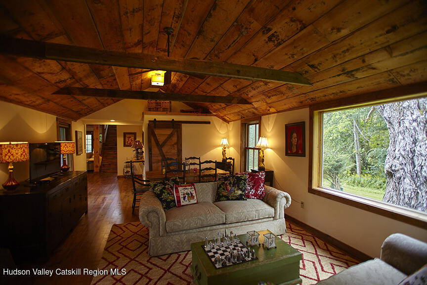 208 Cunningham Hill Road