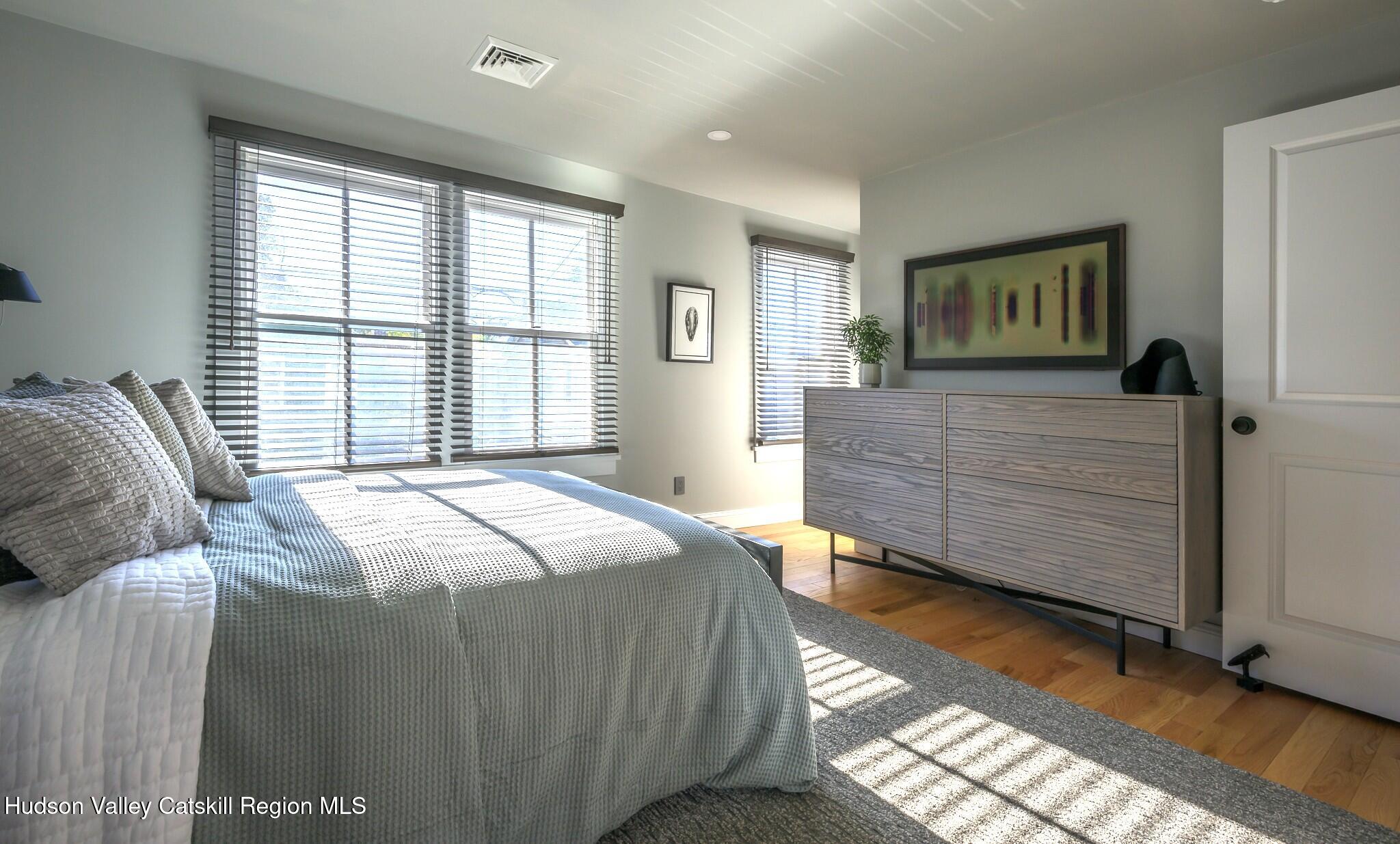 238 Allen Street, Hudson