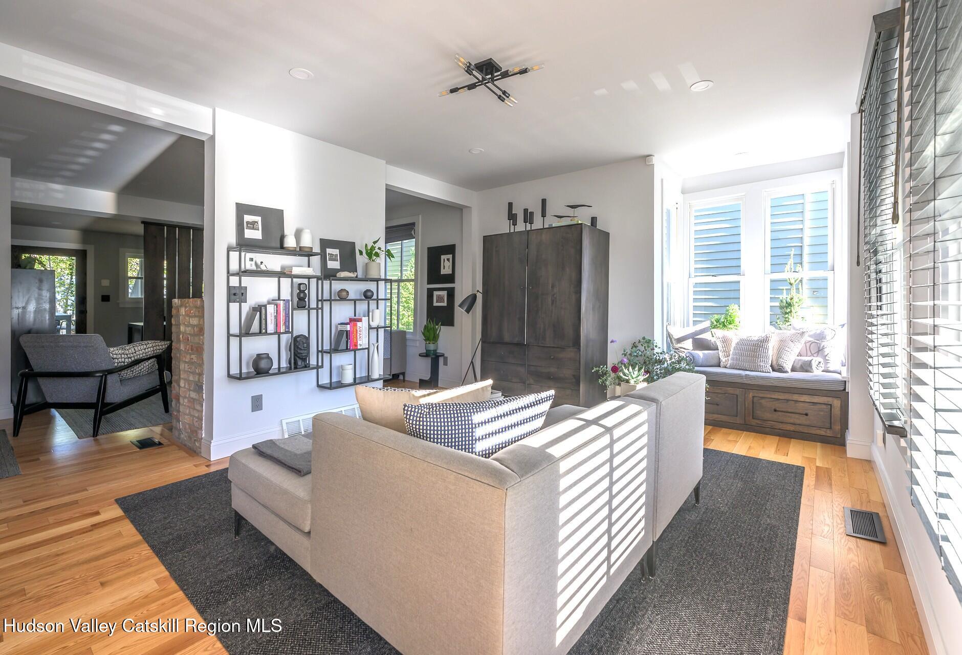 238 Allen Street, Hudson