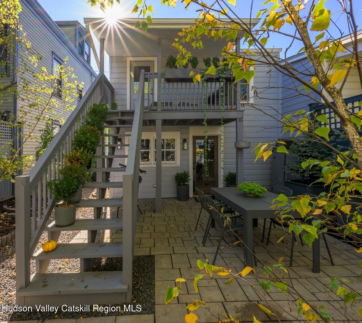 238 Allen Street, Hudson