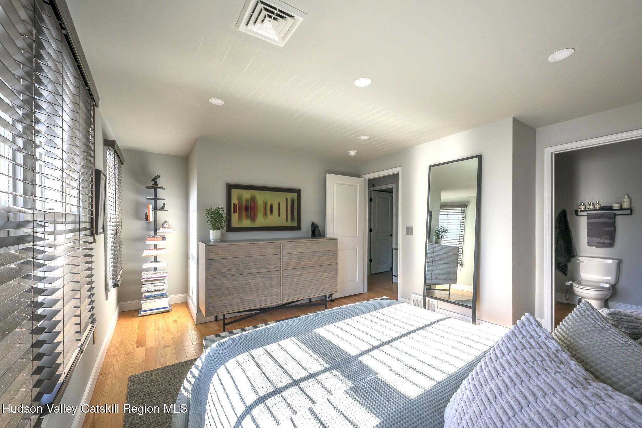 238 Allen Street, Hudson