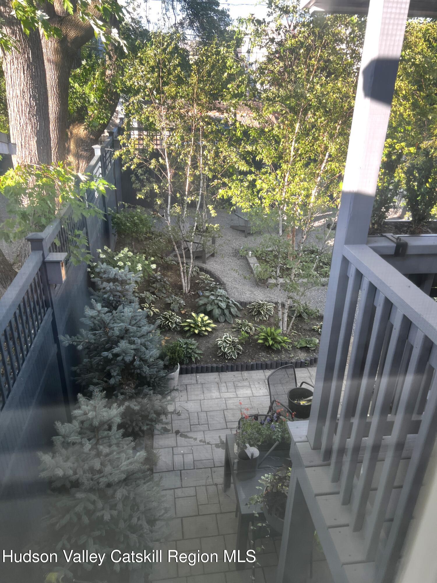 238 Allen Street, Hudson