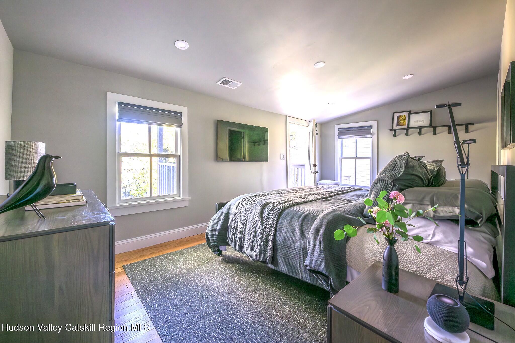 238 Allen Street, Hudson