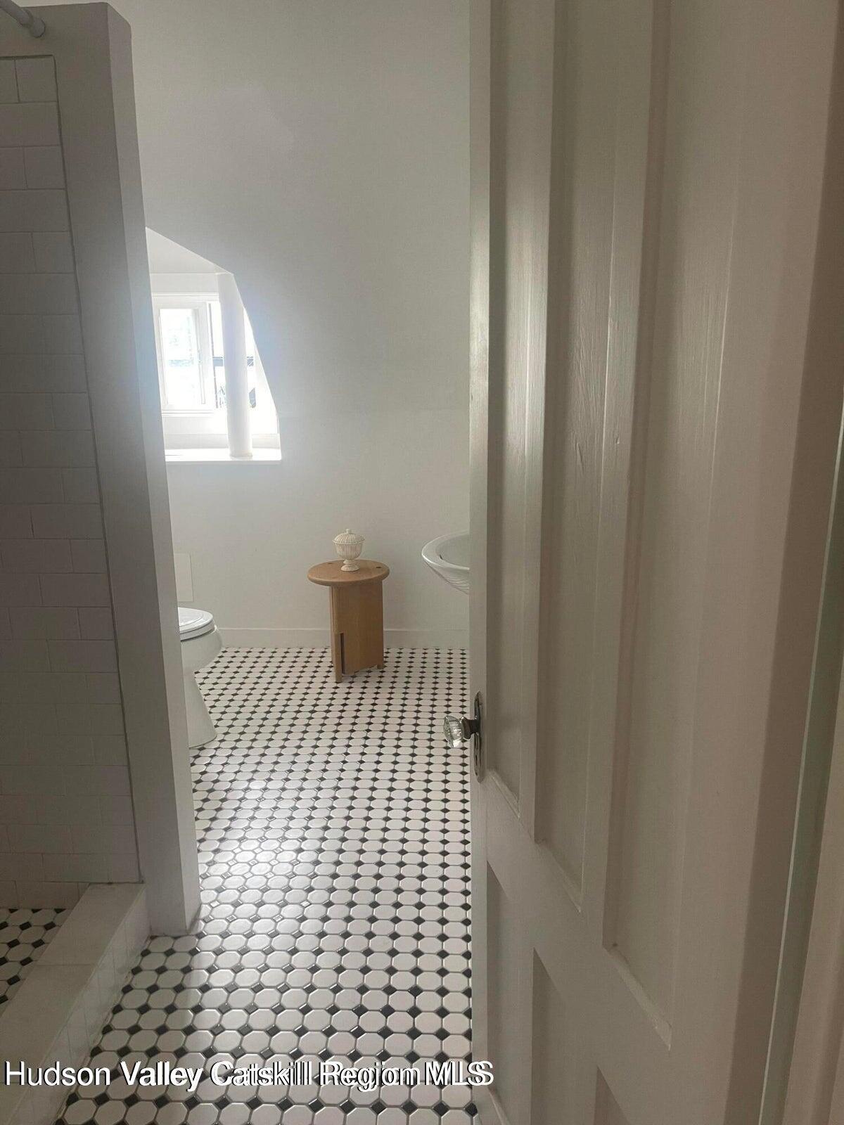 420 Warren Street 1l