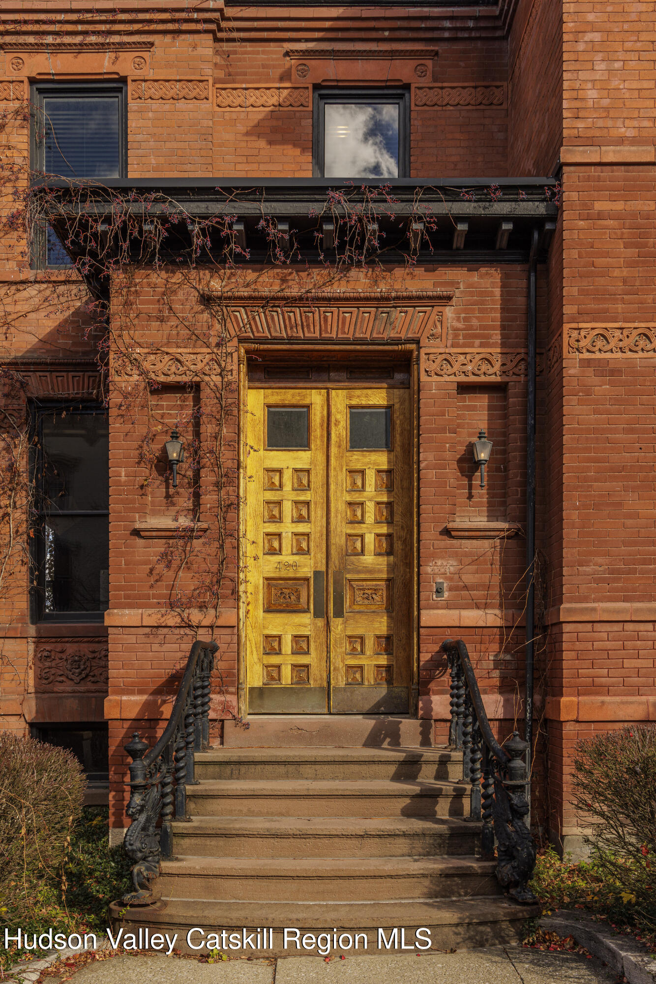 420 Warren Street 1l