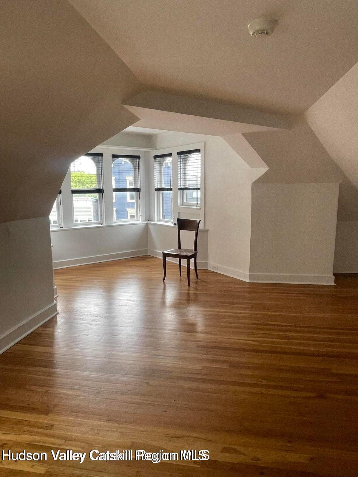 420 Warren Street 1l