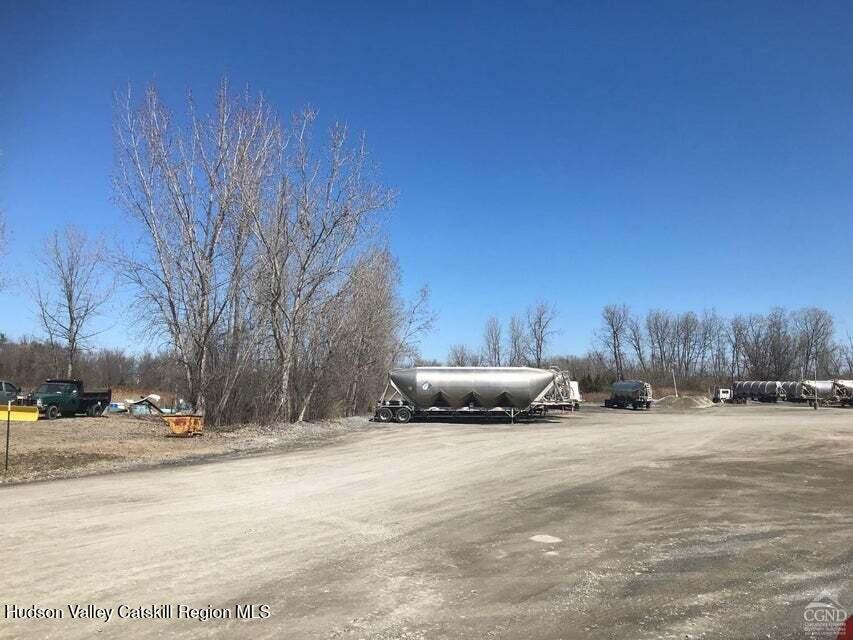 191 Columbia Turnpike