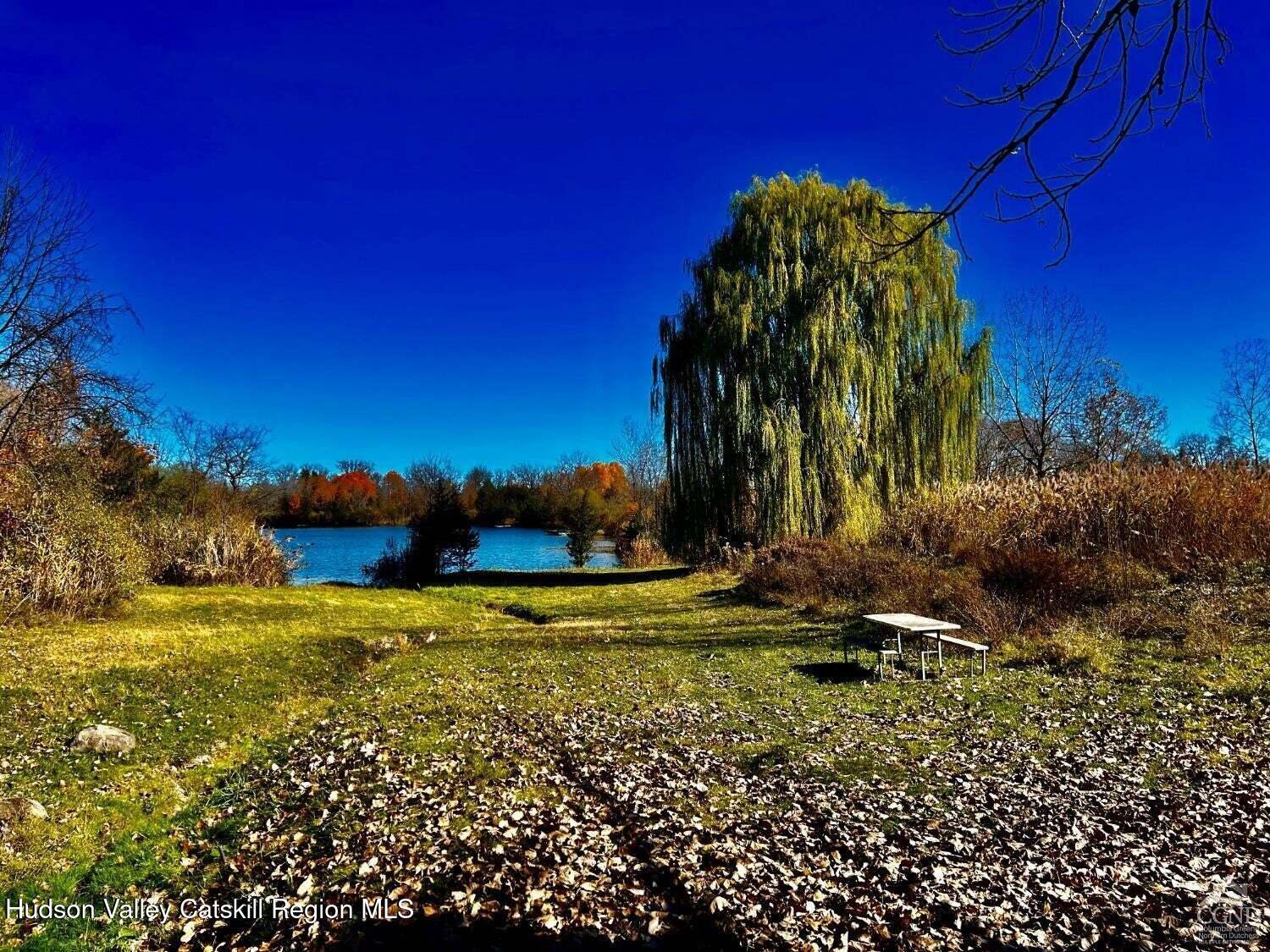 191 Columbia Turnpike