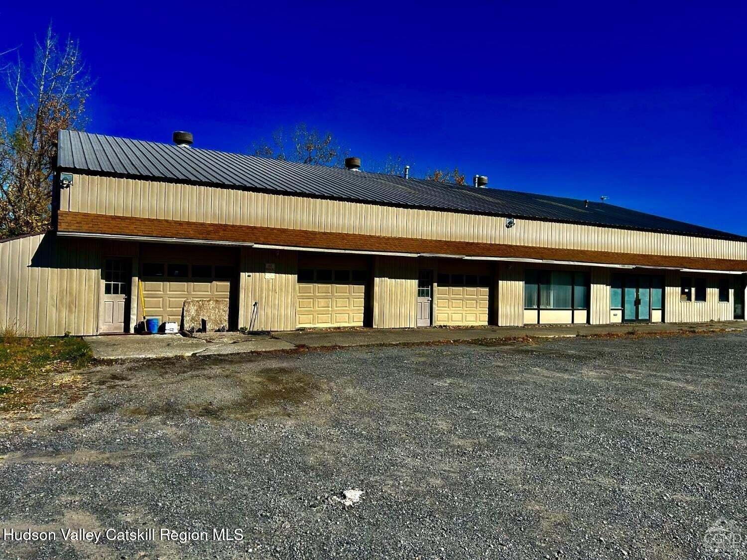 191 Columbia Turnpike