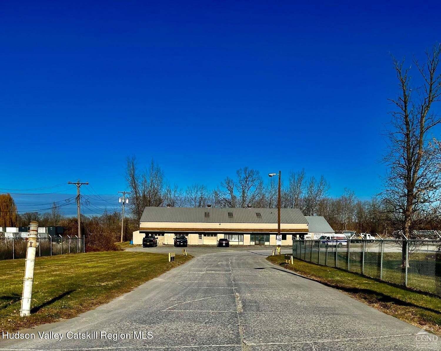 191 Columbia Turnpike