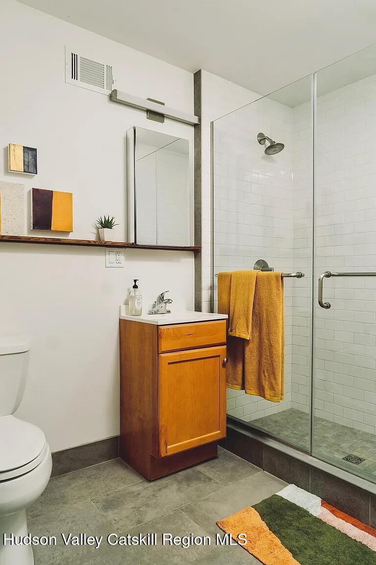 514 State Street, bet 5th and 6th Streets