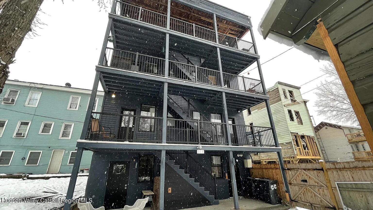 514 State Street, bet 5th and 6th Streets