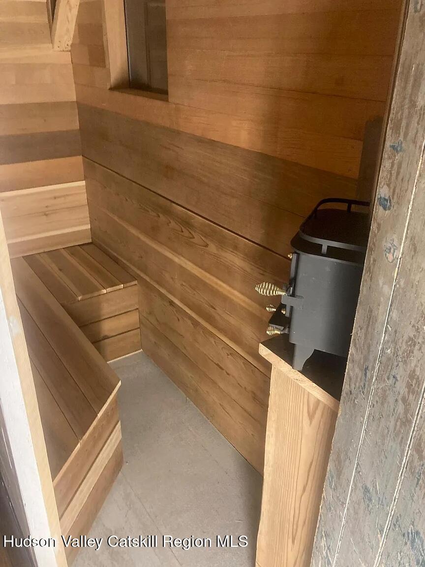 514 State Street, bet 5th and 6th Streets