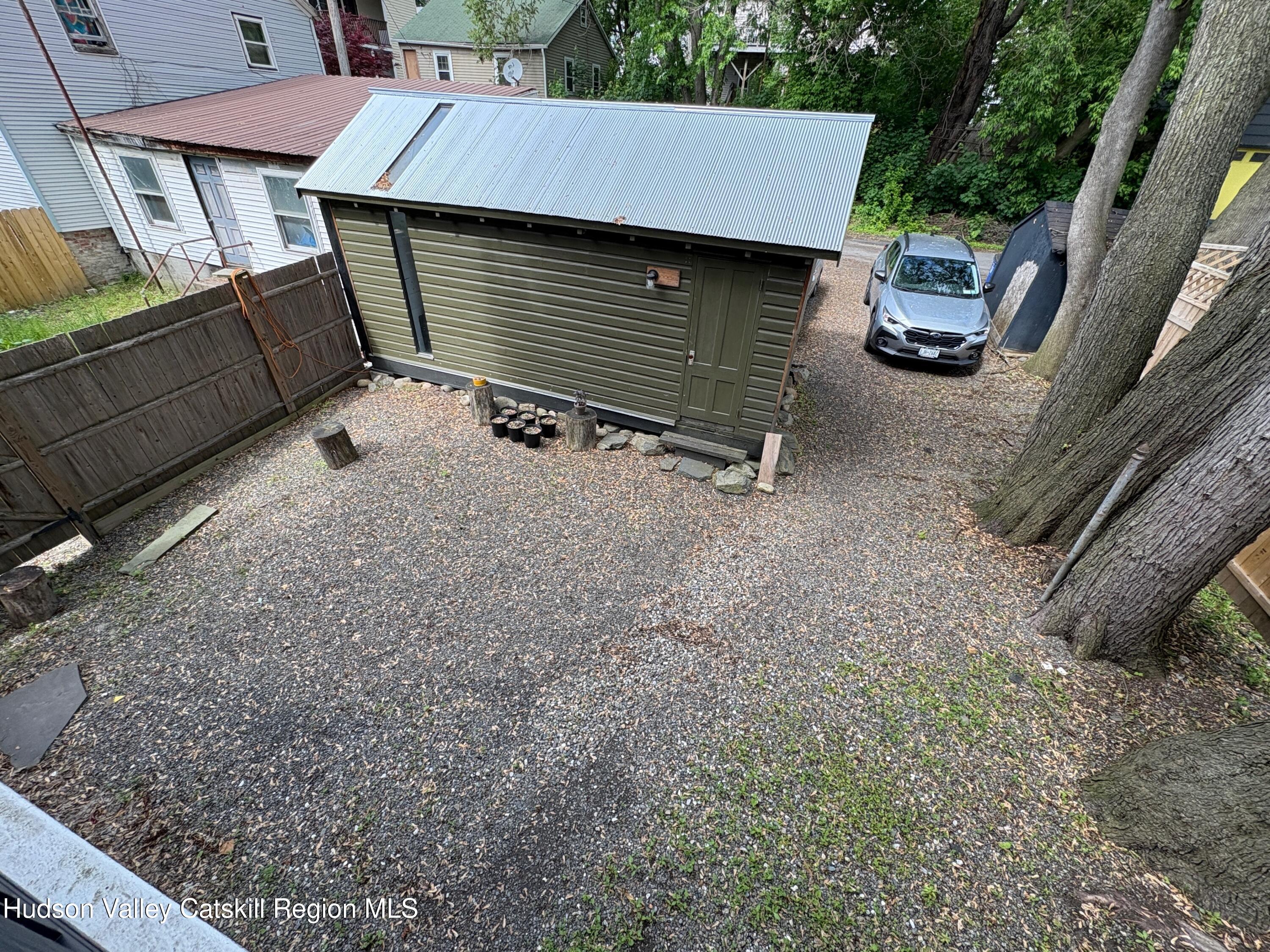 514 State Street, bet 5th and 6th Streets