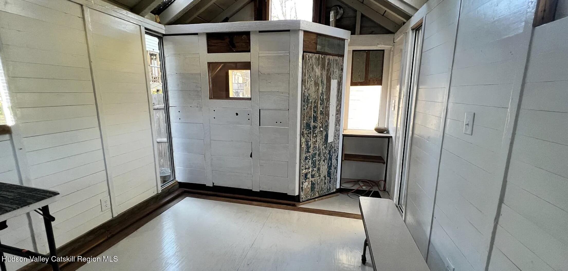 514 State Street, bet 5th and 6th Streets