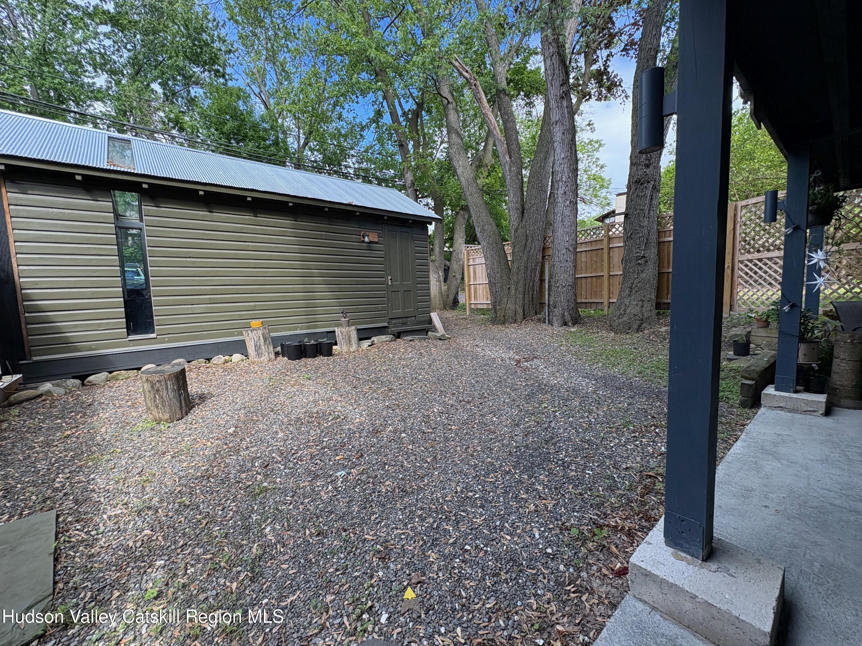 514 State Street, bet 5th and 6th Streets