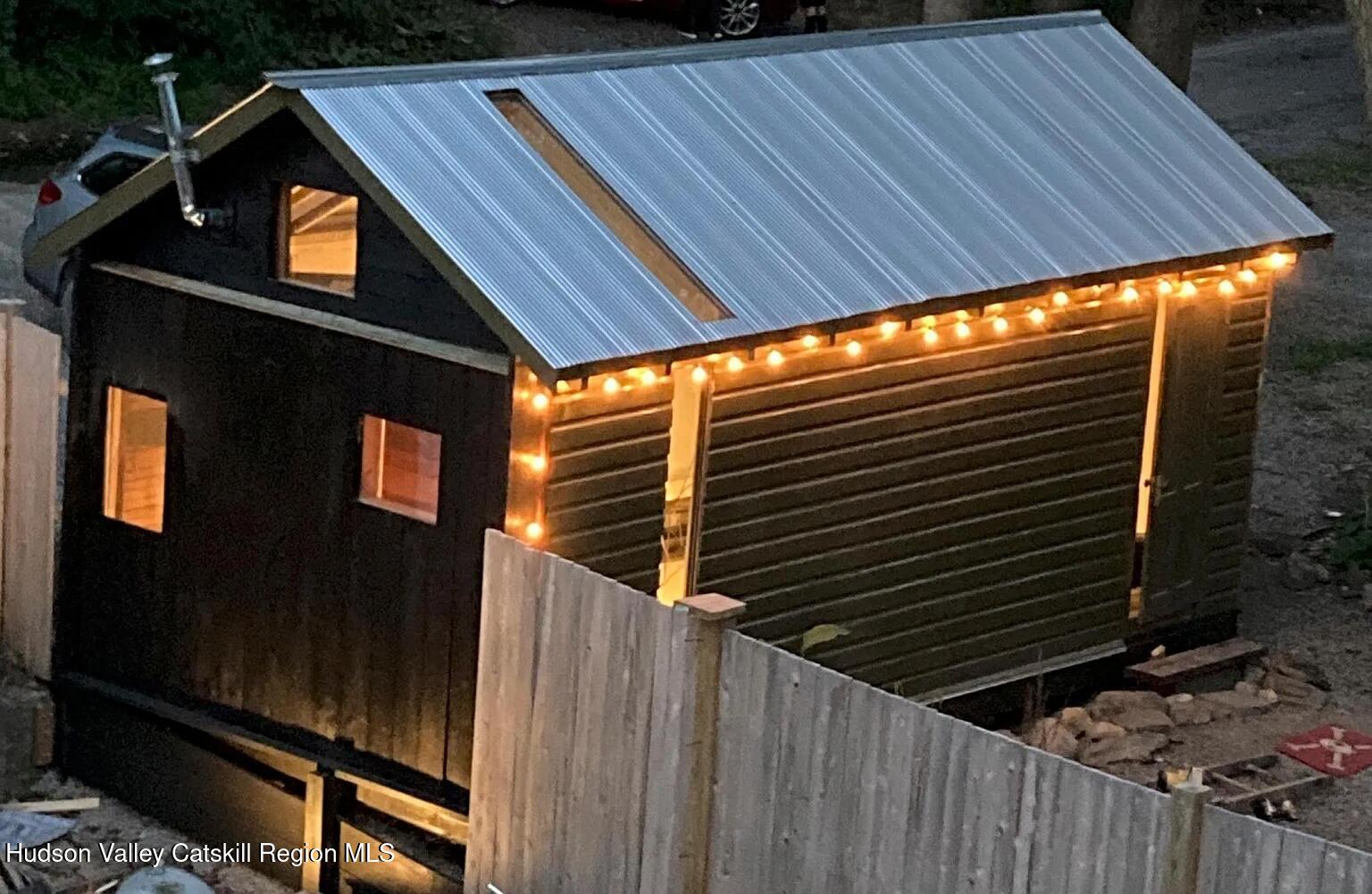 514 State Street, bet 5th and 6th Streets