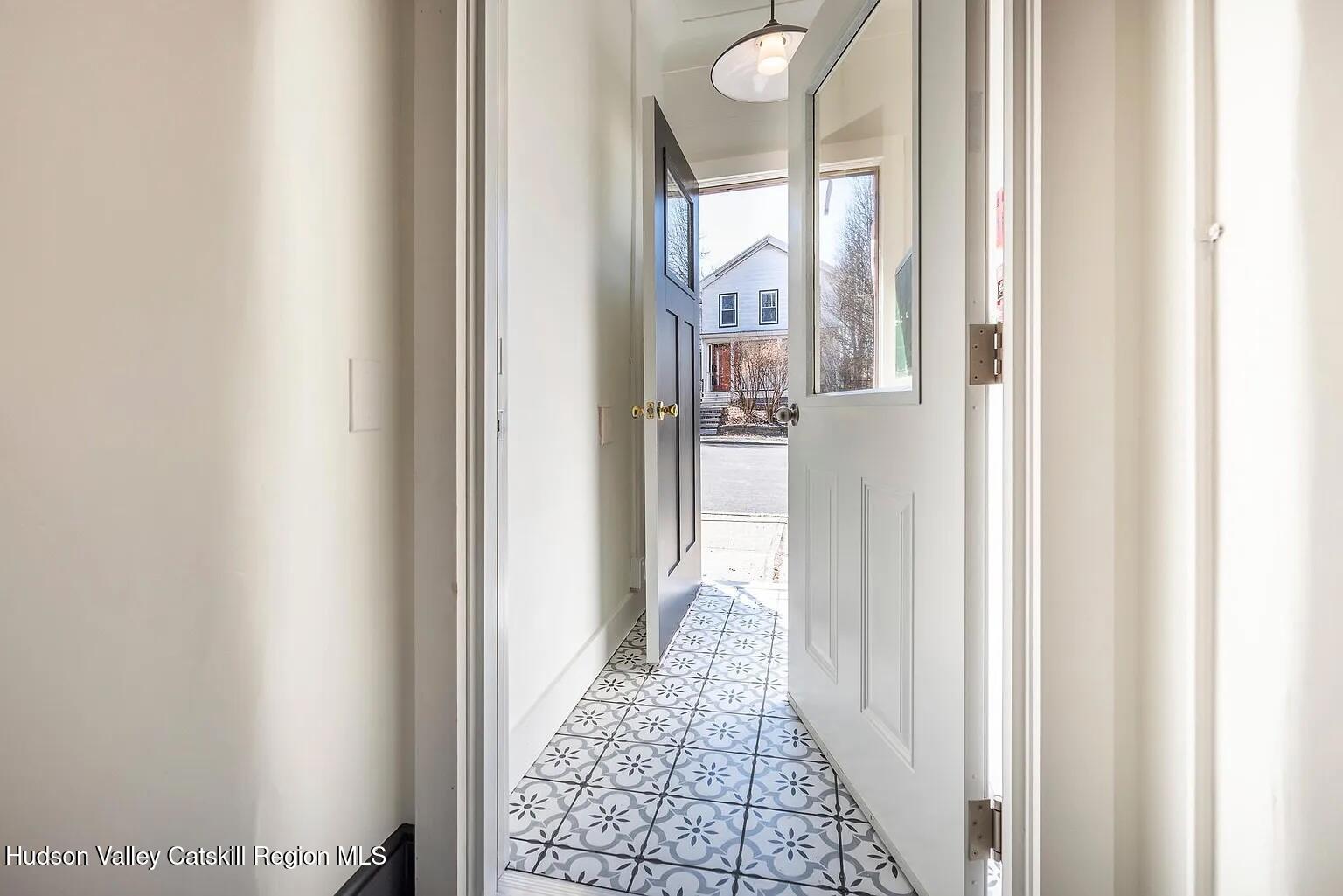 514 State Street, bet 5th and 6th Streets