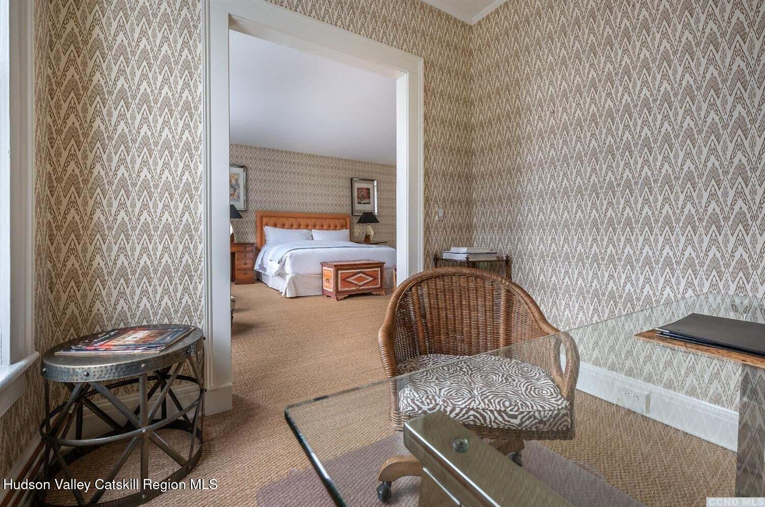 613 Warren Street #1