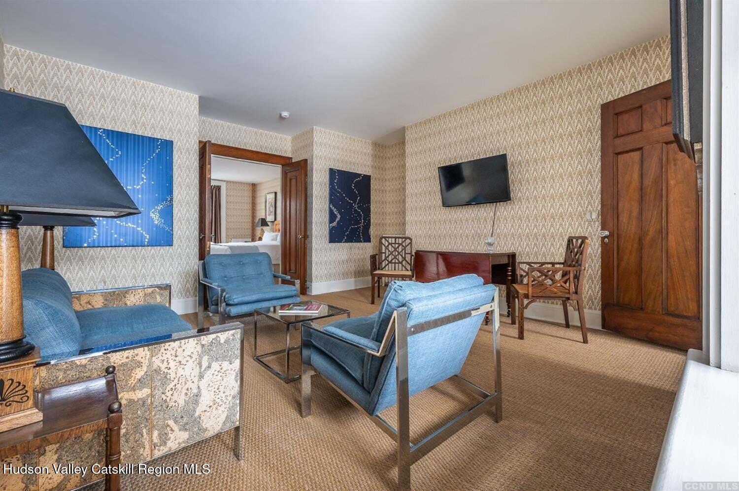 613 Warren Street #1