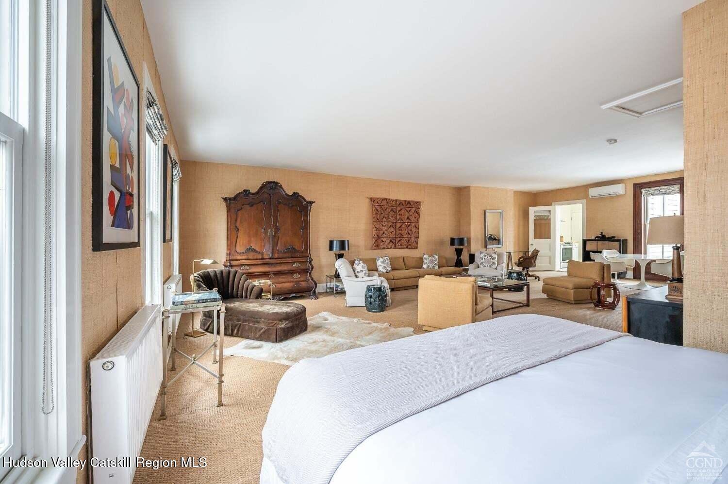 613 Warren Street #2