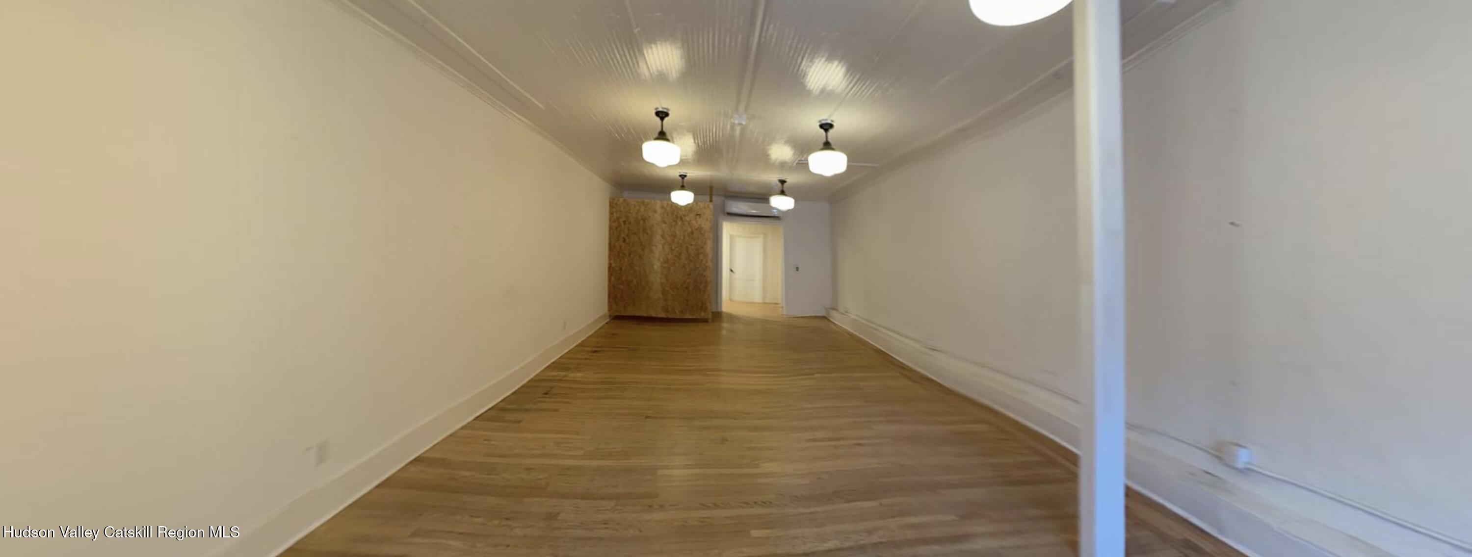 620 1/2 Warren Street Store