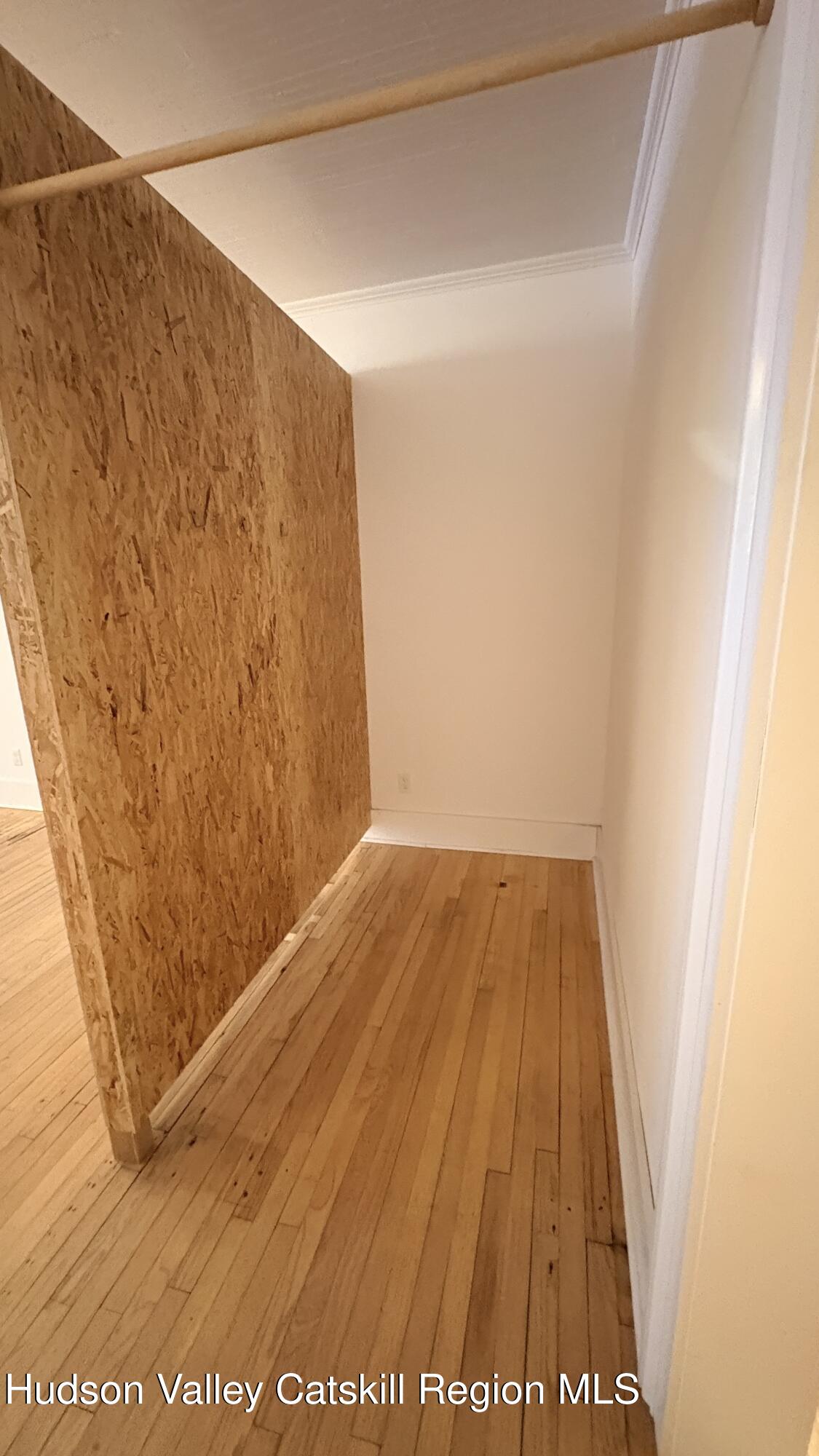 620 1/2 Warren Street Store