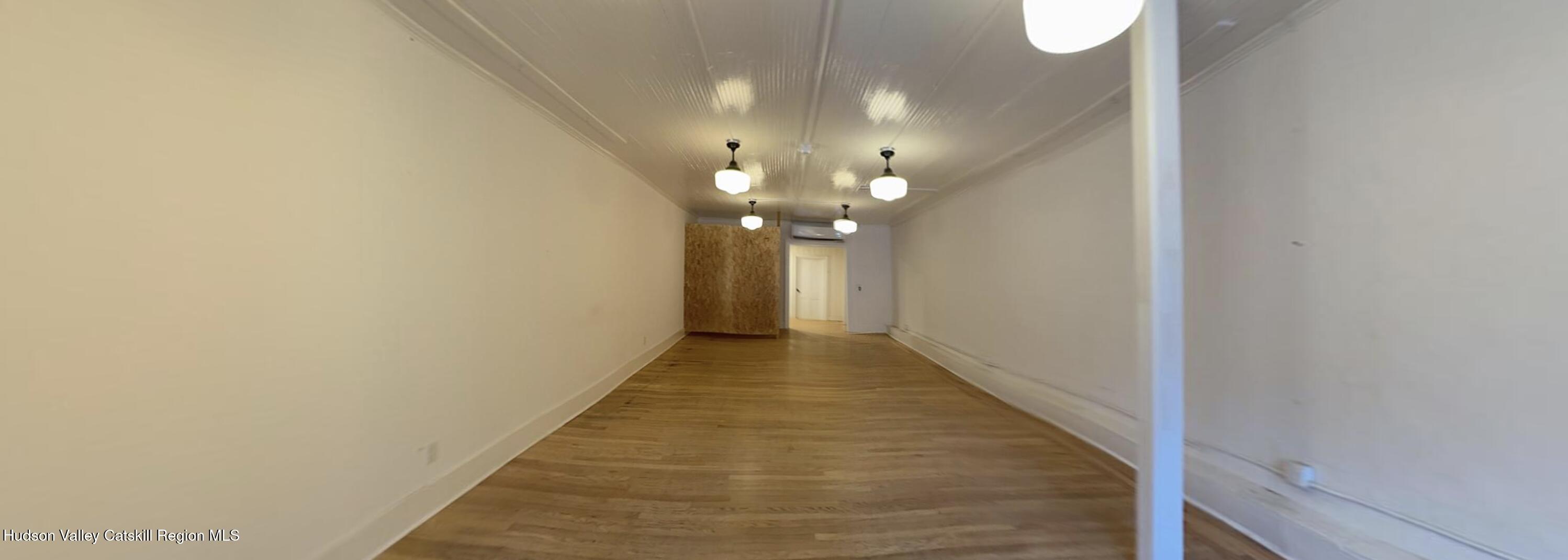 620 1/2 Warren Street Store