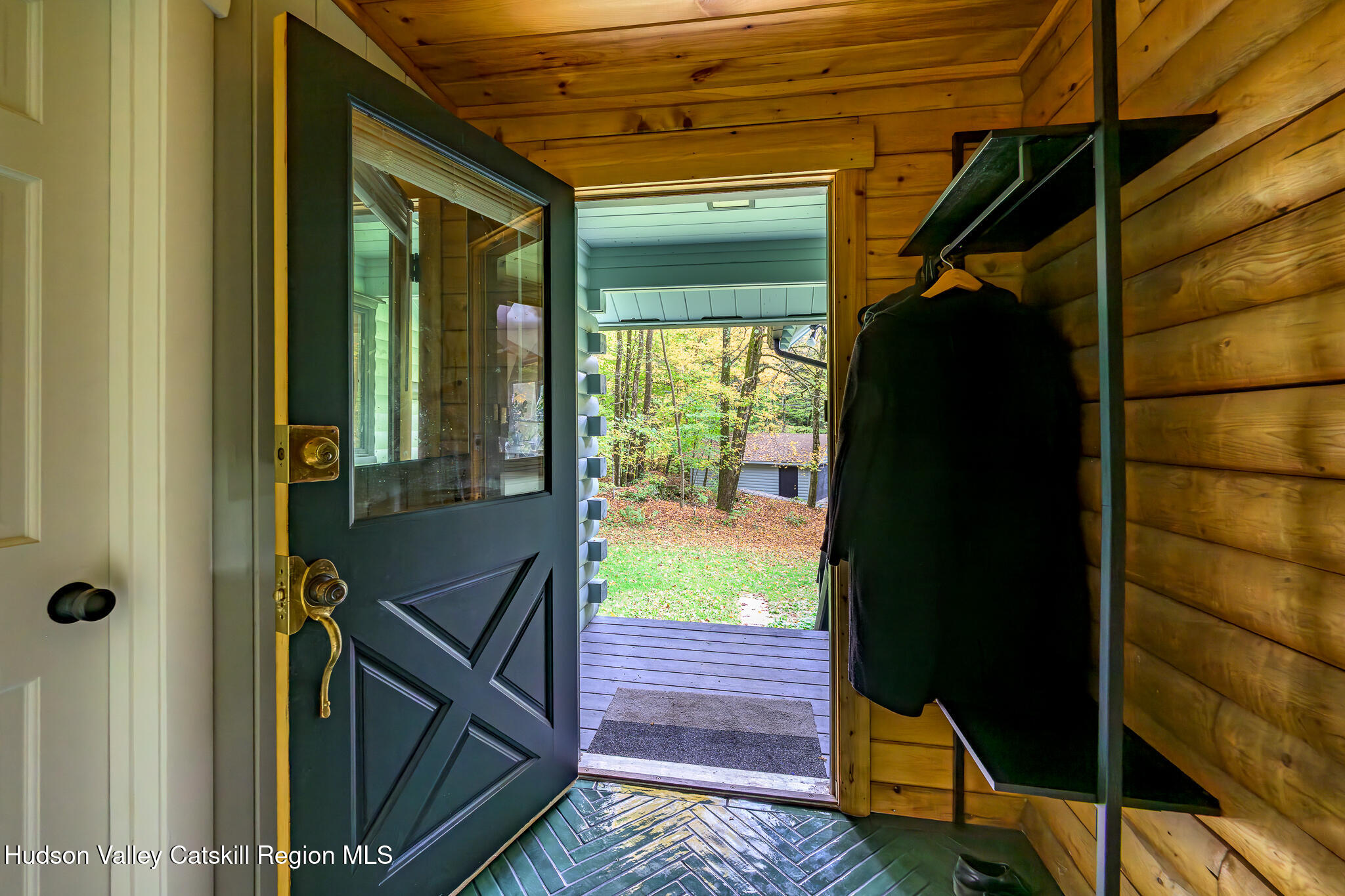 75 Upper Hollow Road