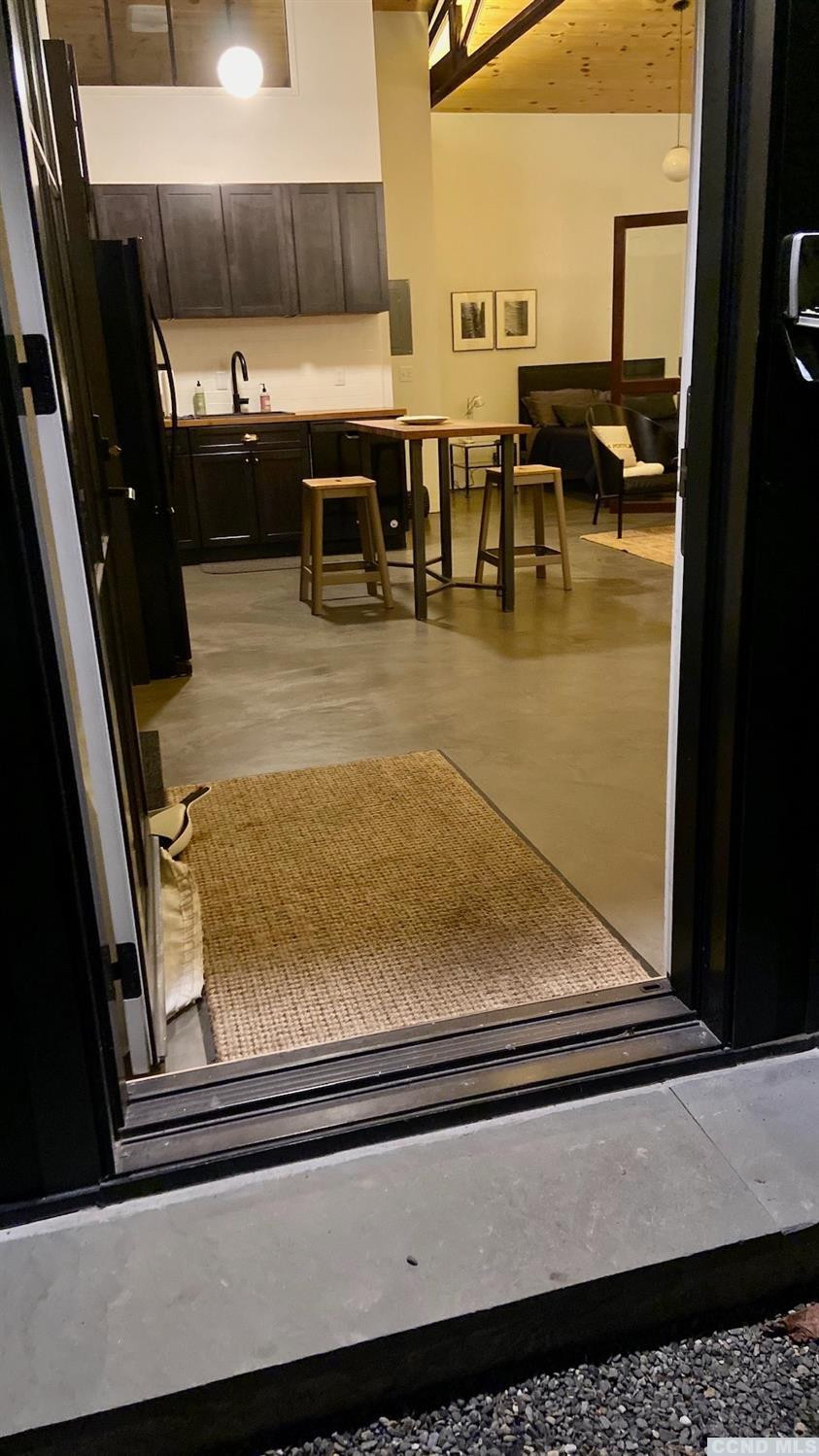 747 1/2 Columbia Street, Rear Bldg behind # 747 #1