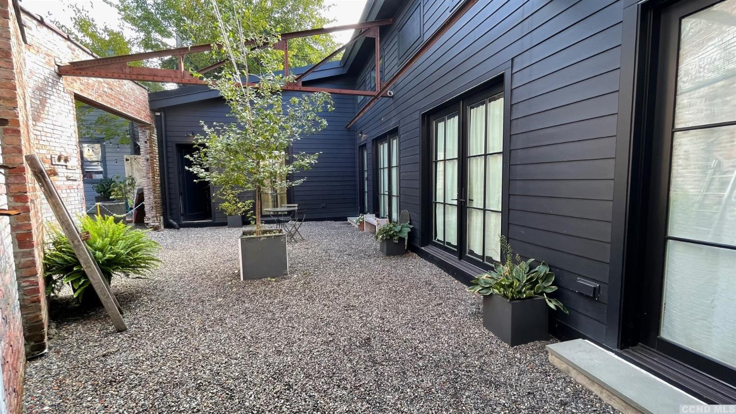 747 1/2 Columbia Street, Rear Bldg behind # 747 #1