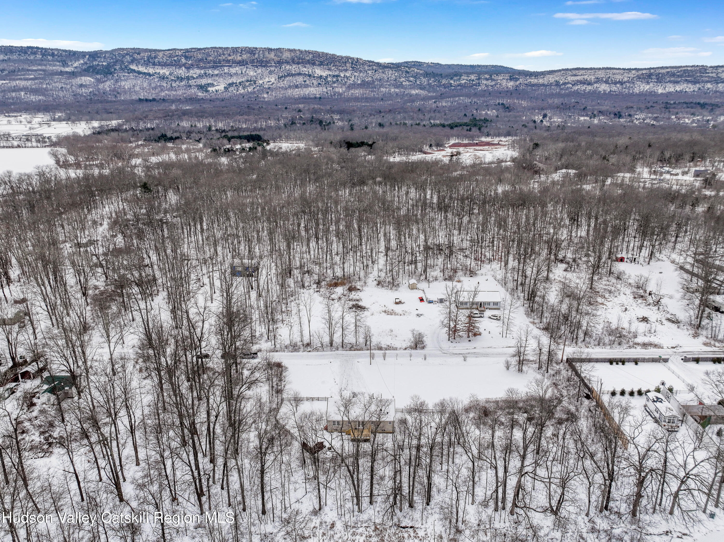 35 Pioneer Road