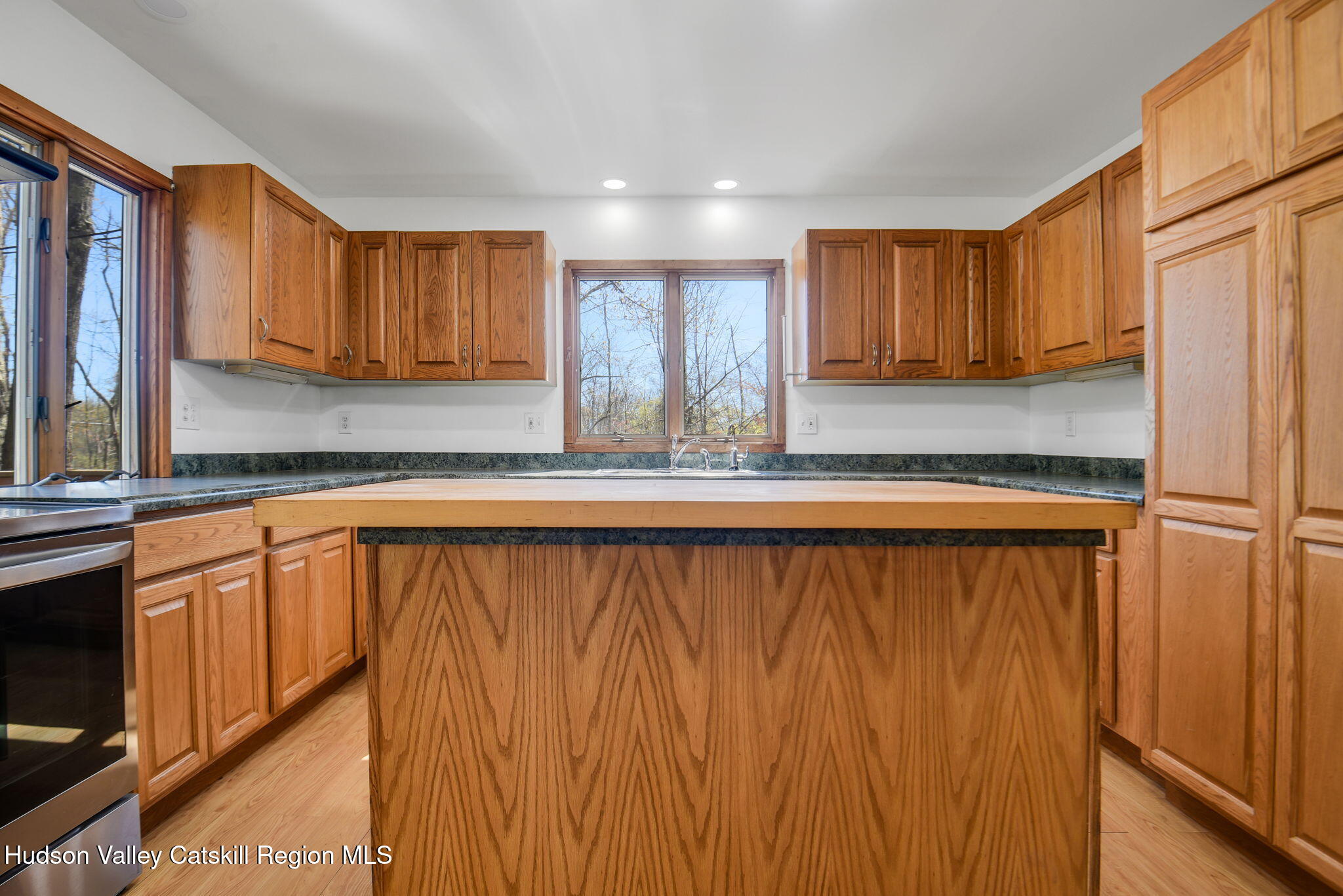 81 Mountain Turnpike Road