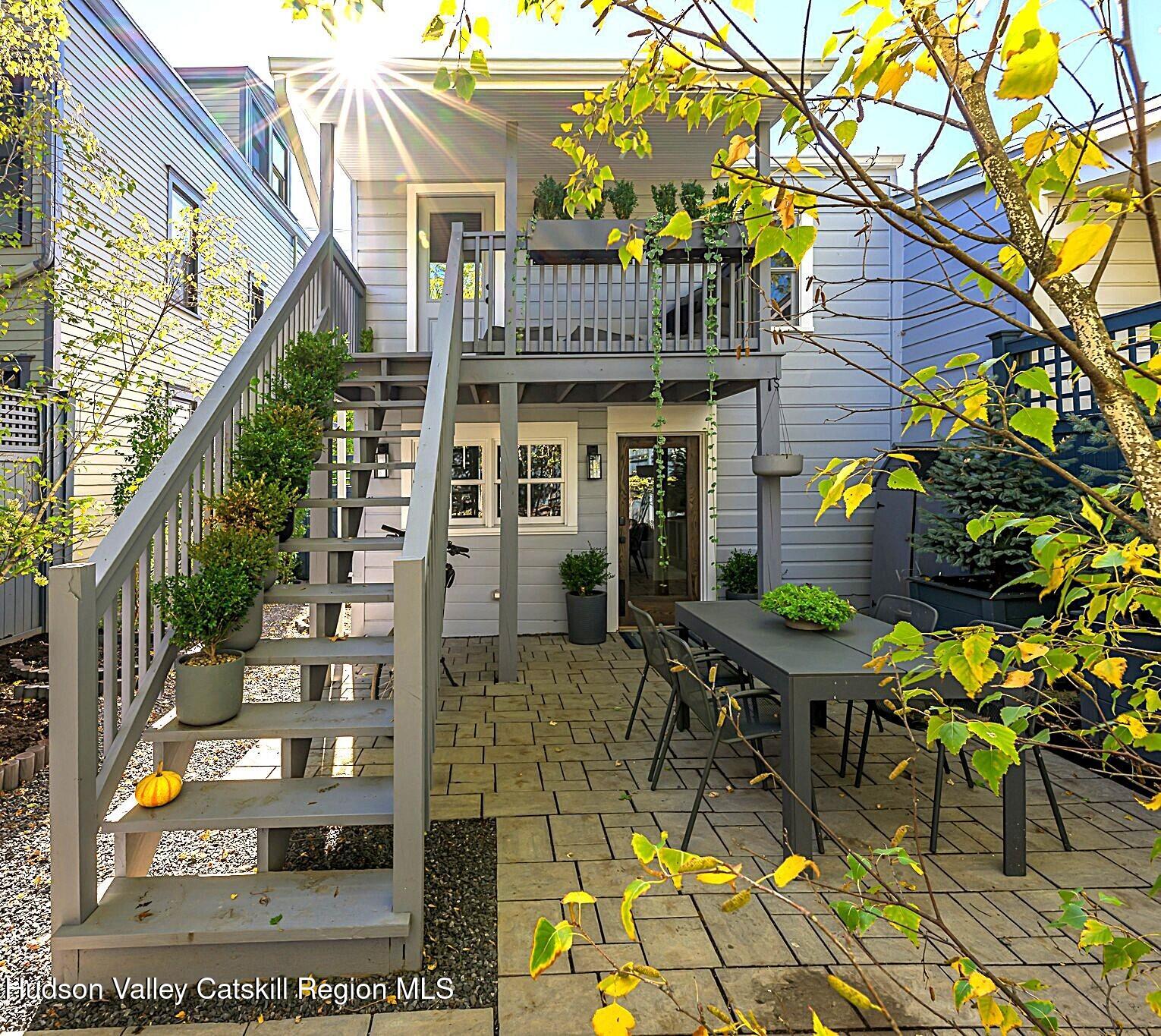 238 Allen Street