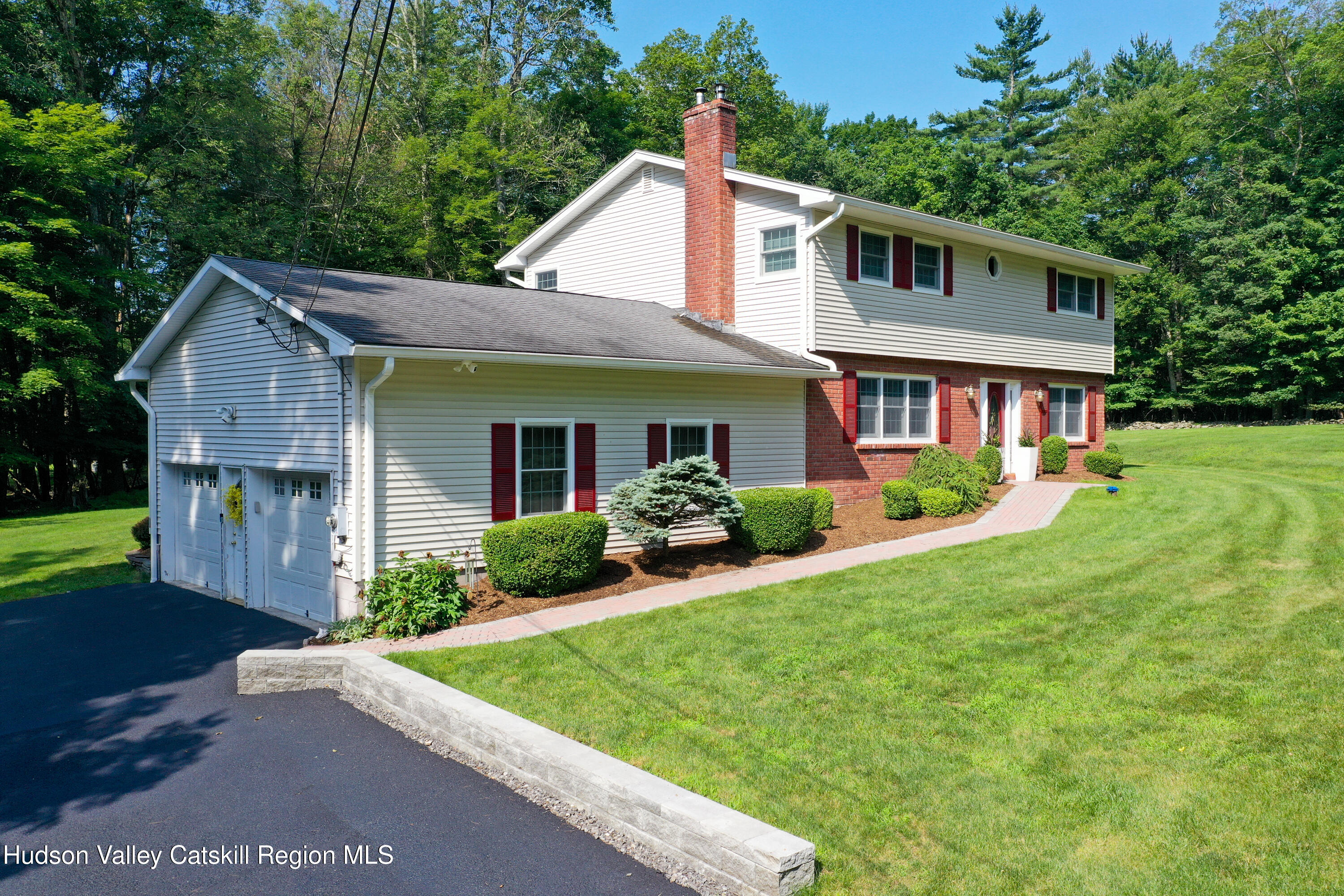 12 Oriole Drive