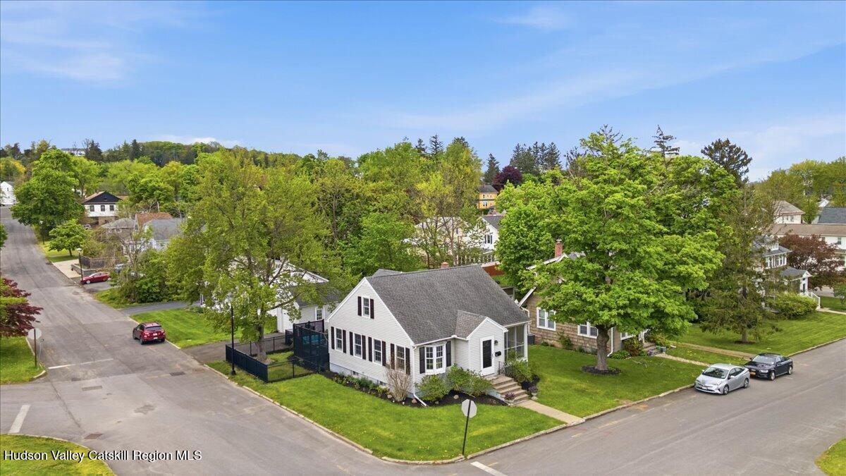 11 Greenport Parkway