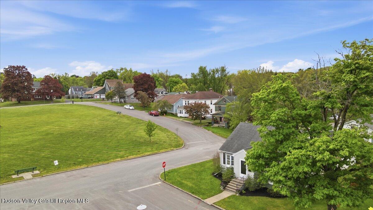 11 Greenport Parkway