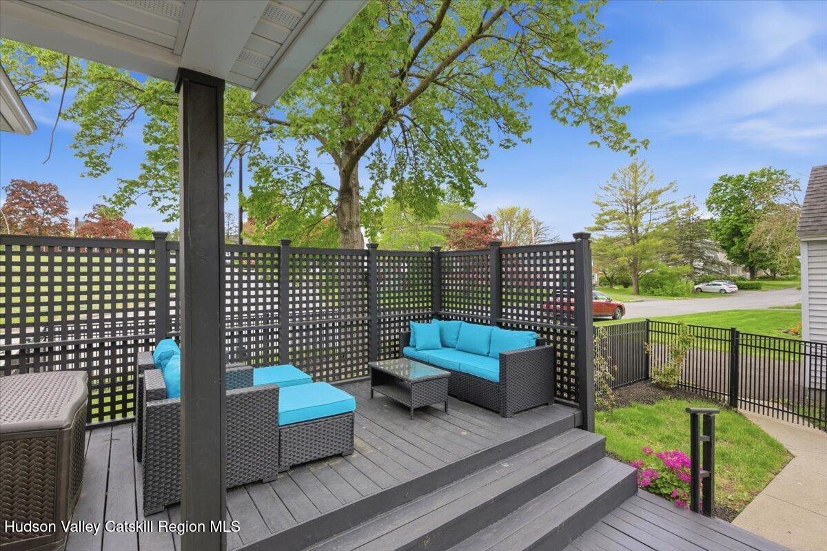 11 Greenport Parkway